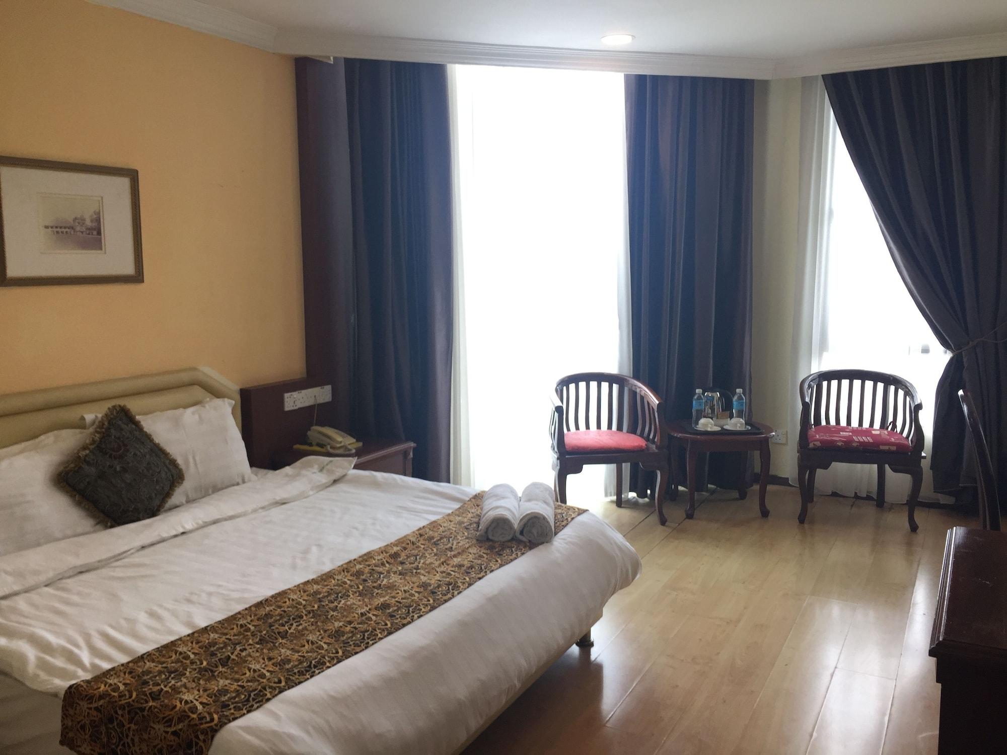 Regal Court Hotel Κουτσίνγκ Εξωτερικό φωτογραφία
