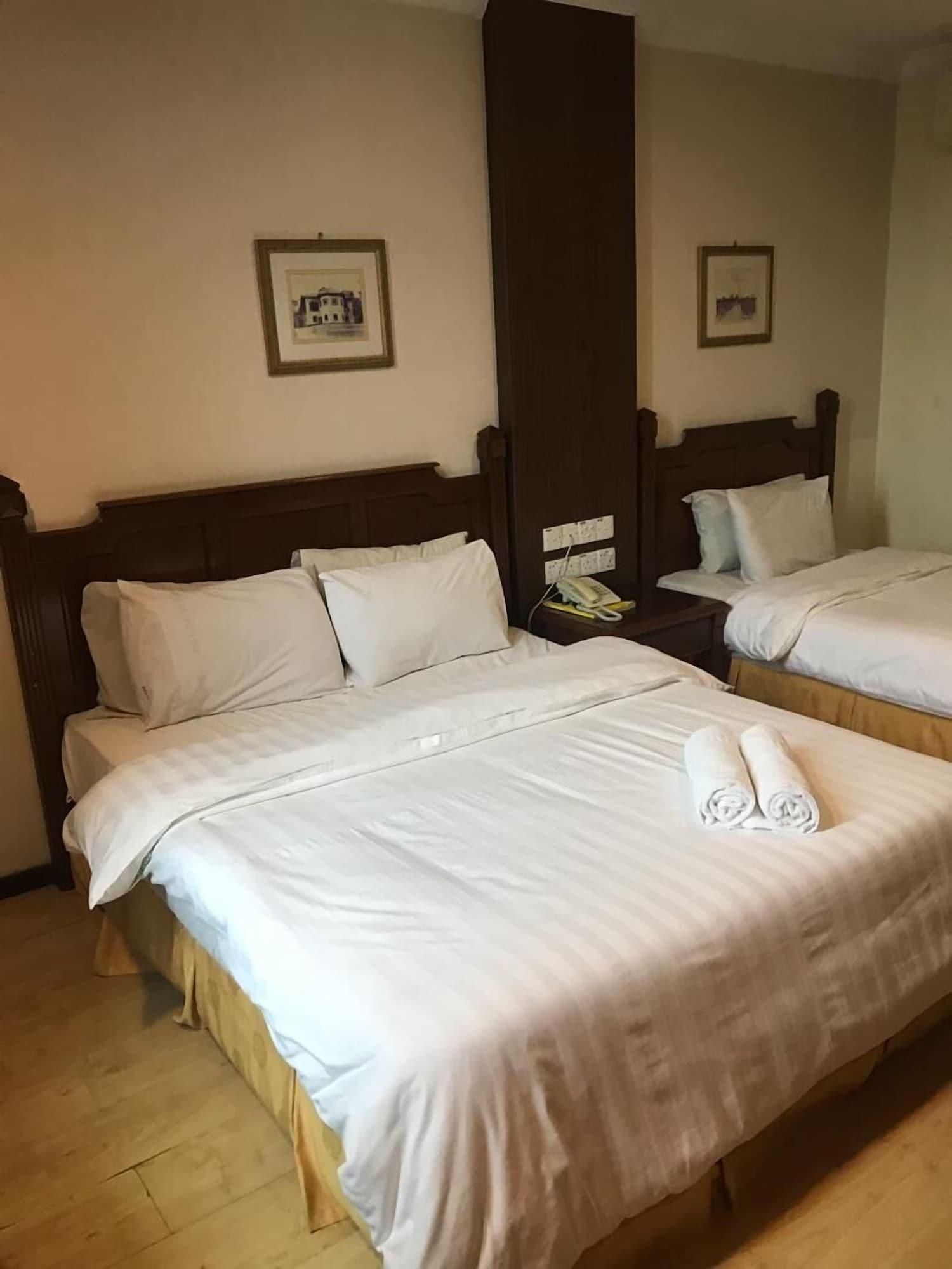 Regal Court Hotel Κουτσίνγκ Εξωτερικό φωτογραφία